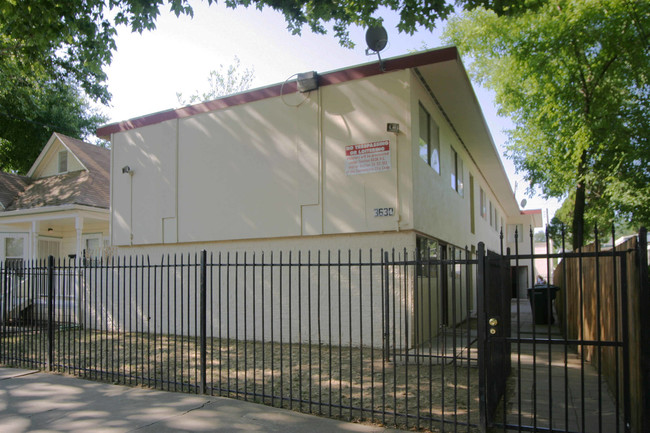 3630 3rd Ave in Sacramento, CA - Foto de edificio - Building Photo