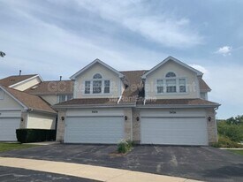 5474 Ridge Crossing in Hanover Park, IL - Building Photo
