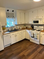 346 N Pearl St in Granville, OH - Building Photo