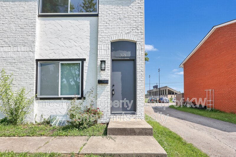 3672-3678 Arnelle Rd in Columbus, OH - Building Photo