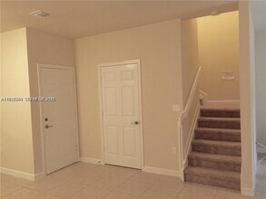 394 NE 37th Ave in Homestead, FL - Building Photo - Building Photo