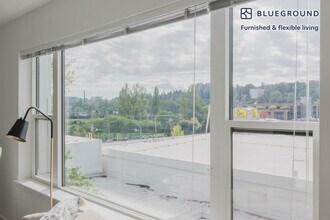4609 Union Bay Pl NE in Seattle, WA - Building Photo - Building Photo