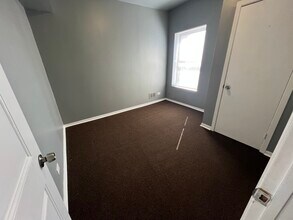 6902 S Michigan Ave in Chicago, IL - Building Photo - Building Photo