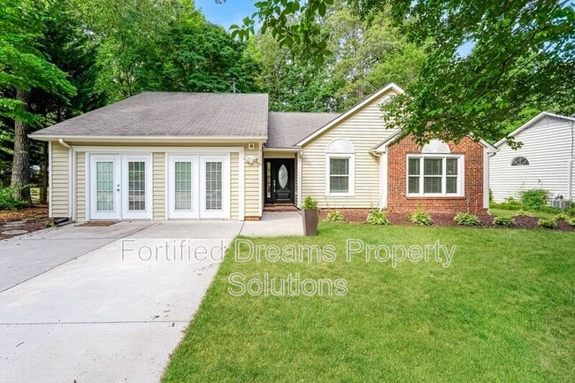 3206 Kings Pond Rd in Greensboro, NC - Building Photo - Building Photo