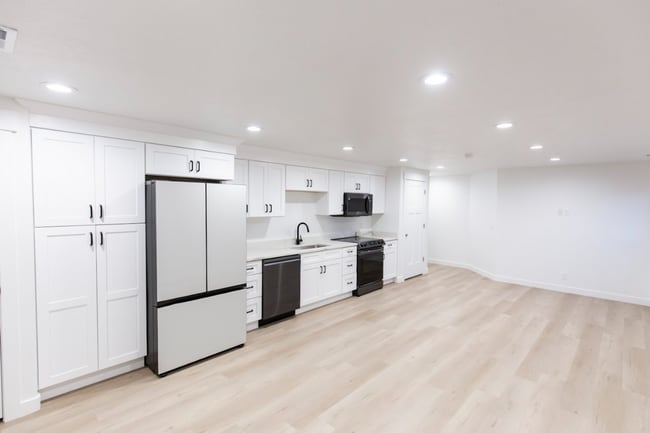 property at 1062 N Highpass Dr