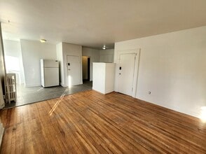 325 Main St in Saint John, NB - Building Photo - Building Photo