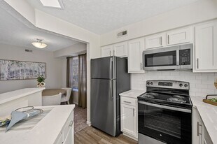 Enclave in Beavercreek, OH - Building Photo