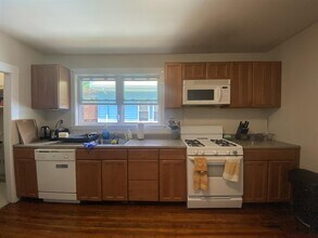 26 Burnham St, Unit #3 in Somerville, MA - Foto de edificio - Building Photo