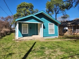 4819 Nome St in Dallas, TX - Building Photo
