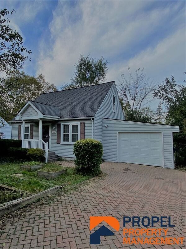 property at 3345 Edgewood Dr