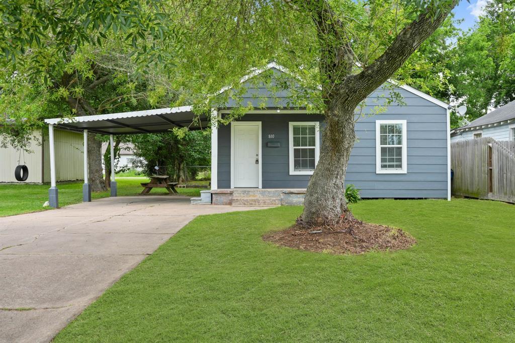 810 15th Ave N in Texas City, TX - Building Photo