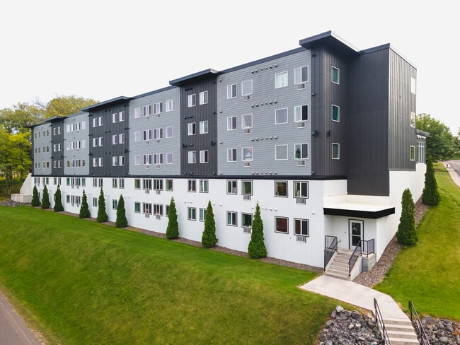 The Elements in Houghton, MI - Foto de edificio - Building Photo