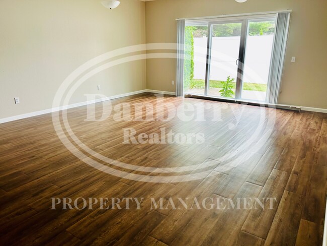 1429 River Park Ln in Waterville, OH - Building Photo - Building Photo