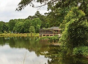 Affinitee at Pine Lake in Pine Lake, GA - Foto de edificio - Building Photo
