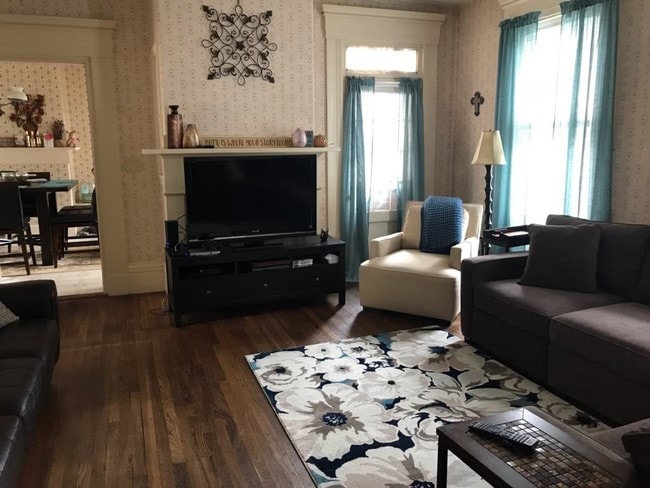 35 School St, Unit First Floor