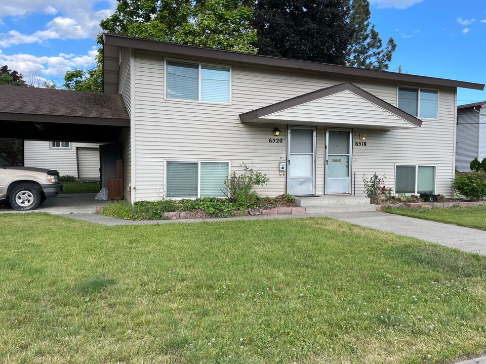 6520 N Standard St in Spokane, WA - Foto de edificio