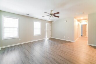 2427 Justin Dr SW in Marietta, GA - Building Photo - Building Photo