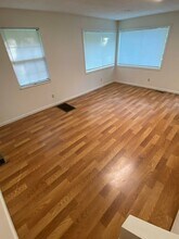 914 N Church St in Morristown, TN - Foto de edificio - Building Photo