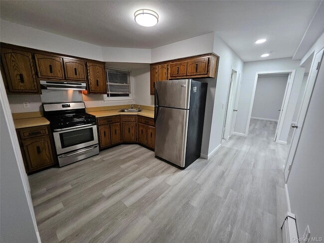 property at 1444 Park Ave