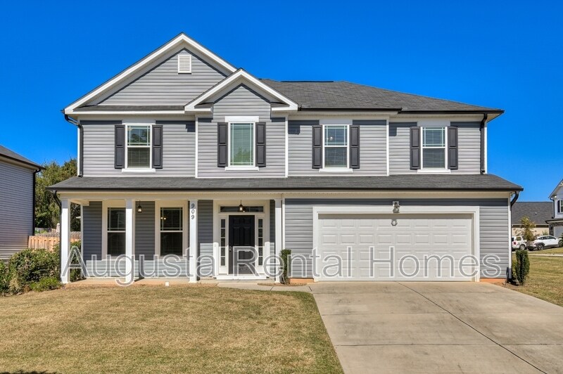 909 Chesford Dr in Grovetown, GA - Building Photo