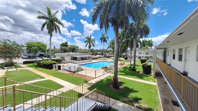property at 6201 SW 37th St