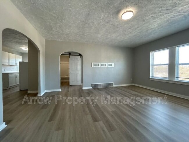 723 Ella St in Beatrice, NE - Building Photo - Building Photo