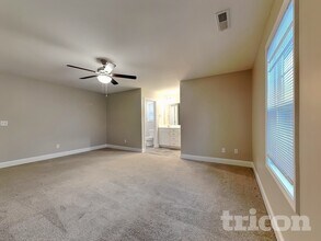 110 Hunter Fox Trail in Angier, NC - Foto de edificio - Building Photo