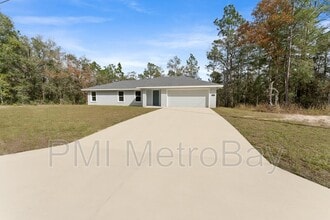 9461 N Sandree Dr in Citrus Springs, FL - Building Photo - Building Photo