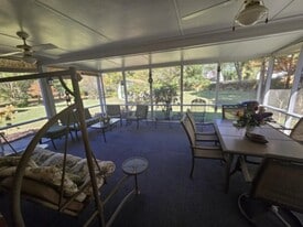 106 Parkview Ave in Covington, VA - Building Photo