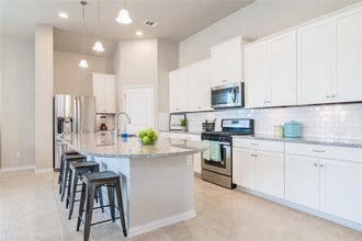 121 Fattoria Cv in Liberty Hill, TX - Building Photo - Building Photo