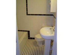 14 Gardner St, Unit 1F in Boston, MA - Building Photo - Building Photo