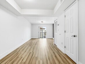 2925 W 80th St in Hialeah, FL - Building Photo - Building Photo