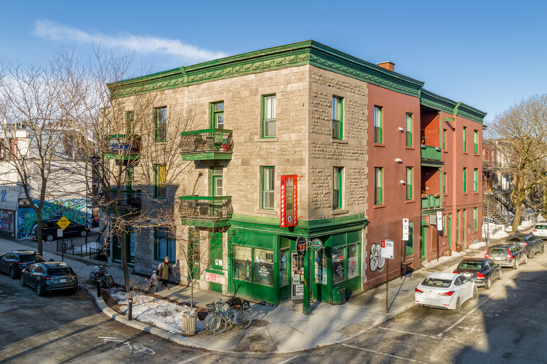 2129-2139 Marie-Anne Rue E in Montréal, QC - Building Photo