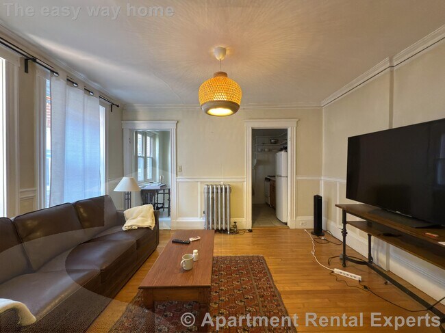 8 Craigie Cir in Cambridge, MA - Building Photo - Building Photo