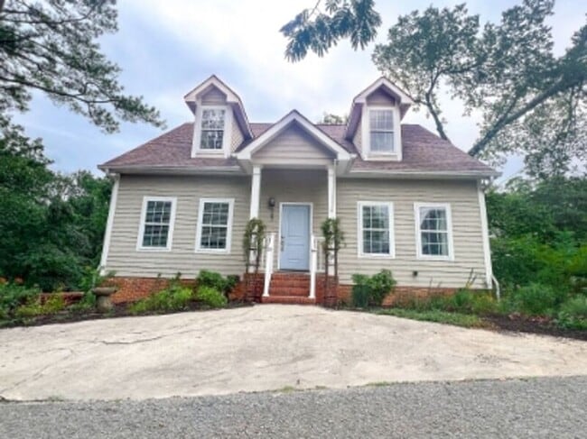 property at 367 Rowe Rd
