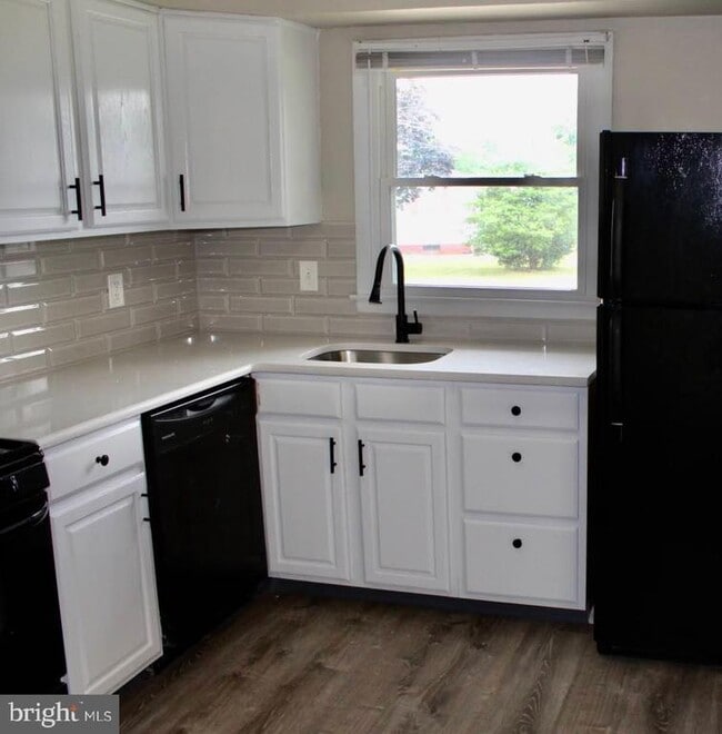 608 Whitman St in Glassboro, NJ - Building Photo - Building Photo