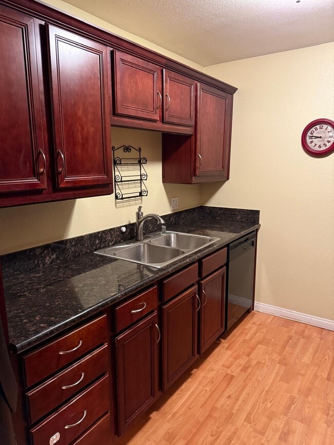property at 5252 Orange Ave