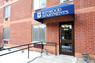 Winwood Apartments in Chicago, IL - Building Photo - Building Photo