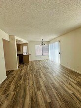 37502 Little Sycamore St in Palmdale, CA - Foto de edificio - Building Photo