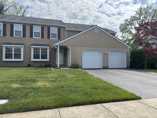 property at 1667A Bluebird Dr