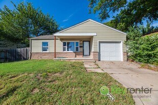 3520 E Zimmerly St in Wichita, KS - Building Photo