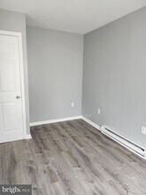 555 Roberts St in Camden, NJ - Foto de edificio - Building Photo