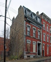 1711 Lang St in Cincinnati, OH - Building Photo