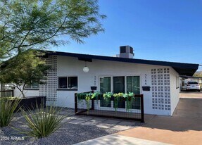 3140 E Glenrosa Ave in Phoenix, AZ - Building Photo