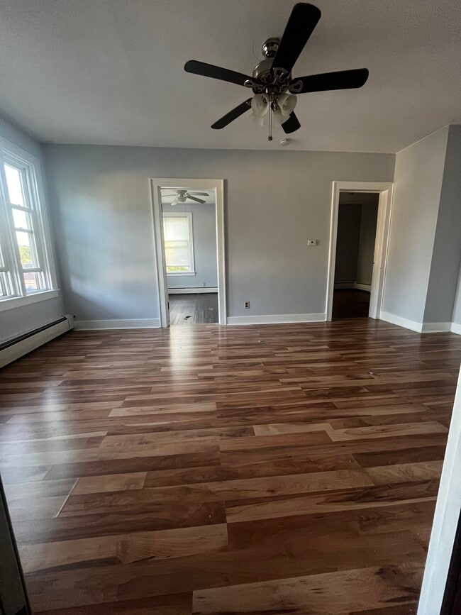 1510 Lenox Ave, Unit 1510 in Utica, NY - Foto de edificio - Building Photo