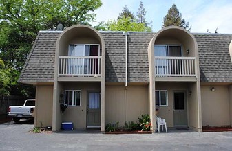 The Arches Apartment Complex in Santa Rosa, CA - Building Photo - Building Photo