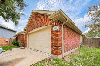 16902 Fairway Glen Ln in Sugar Land, TX - Building Photo - Building Photo