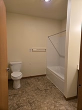 525 10th St W in Huntington, WV - Building Photo - Building Photo
