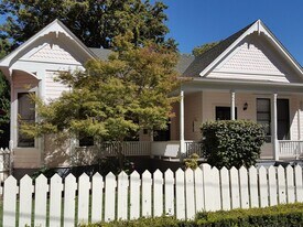 421-421 Normal Ave in Chico, CA - Building Photo