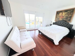 5148 Paradise Dr in Corte Madera, CA - Building Photo - Building Photo